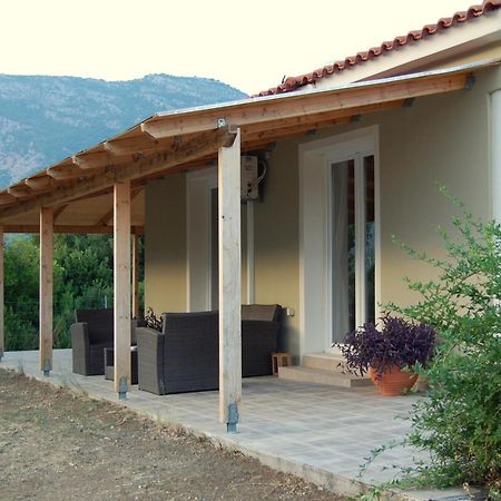 Blue Lagoon Villa Poros  Buitenkant foto