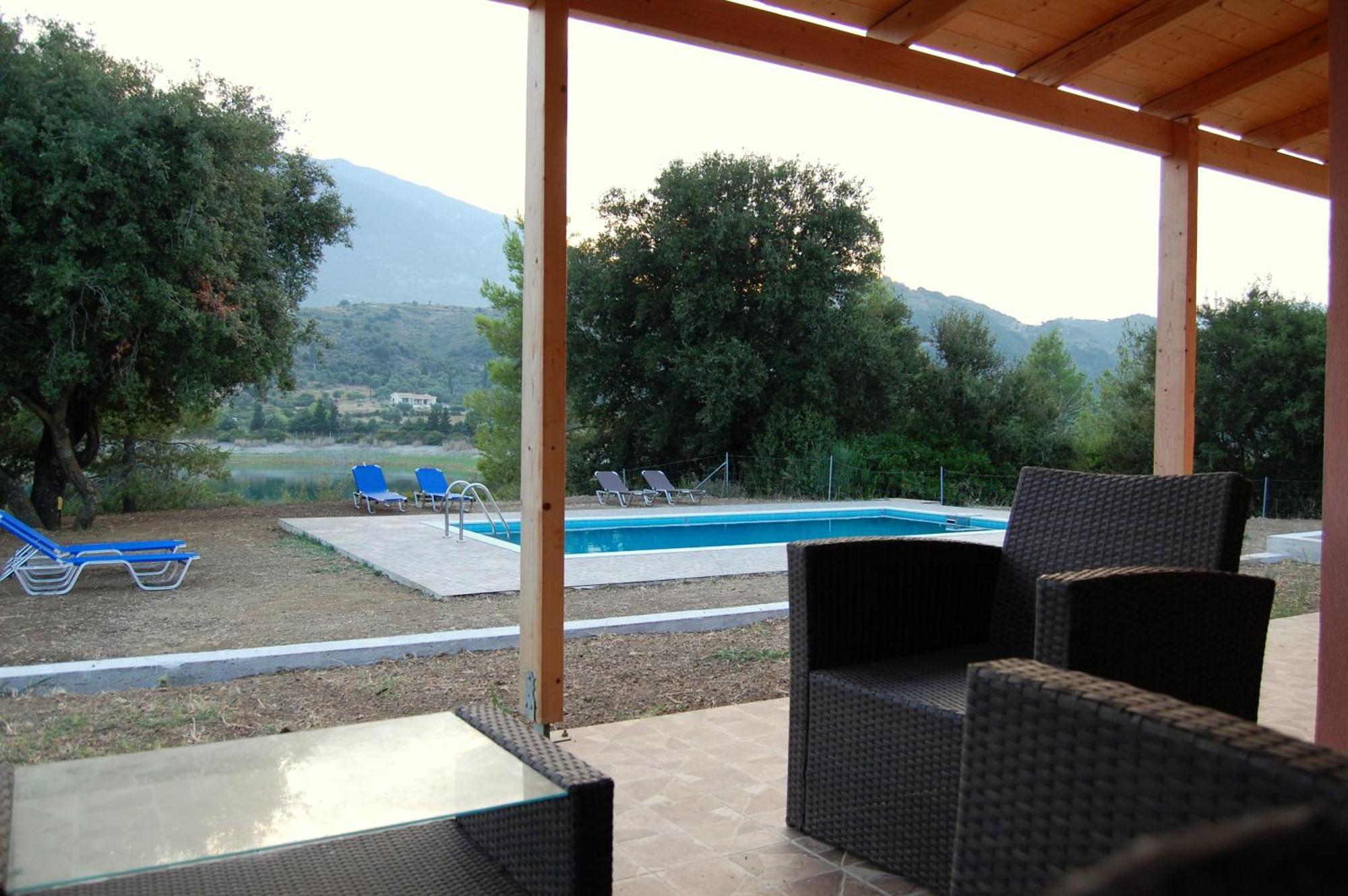 Blue Lagoon Villa Poros  Buitenkant foto